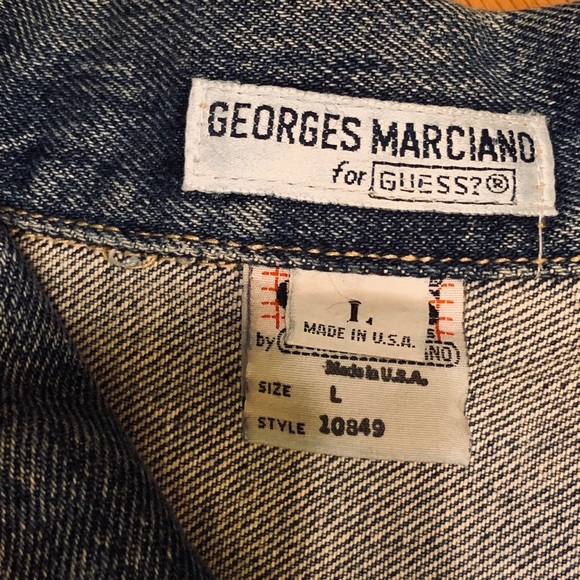 VINTAGE GUESS CROPPED DENIM JACKET! - Picture 4 of 4